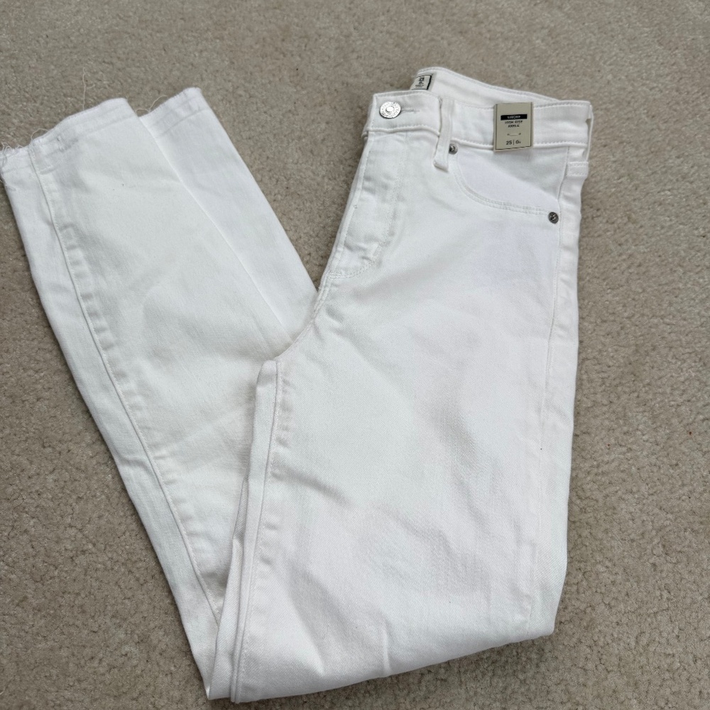 Abercrombie & Fitch White High-Rise Jeans